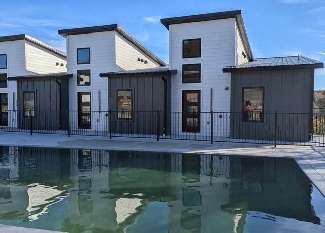 Property at 13 Koa Dr #19, Reeds Spring, MO 65737, 3 beds, 2.5 baths