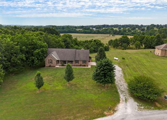 Property at 19613 Lawrence 2152, Aurora, MO 65605, 4 beds, 3 baths