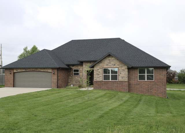 Property at 3419 S Suburban Ave, Springfield, MO 65807, 3 beds, 2 baths