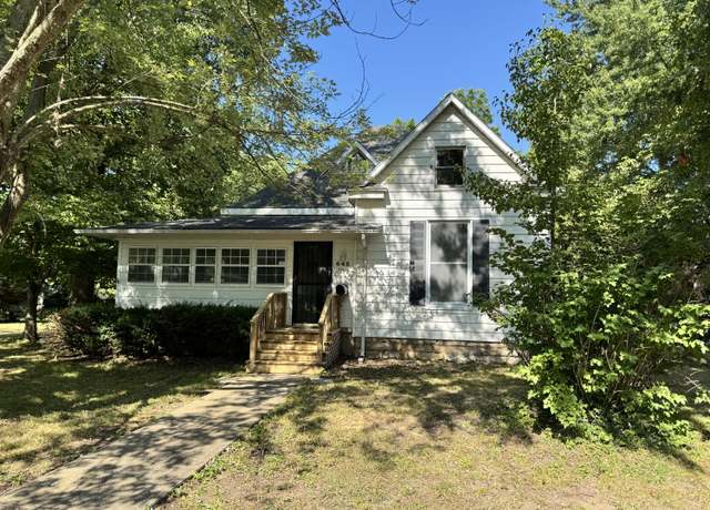 Property at 645 N College Ave, Republic, MO 65738, 3 beds, 1.5 baths