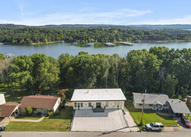Property at 139 Cherokee Dr, Kimberling, MO 65686, 5 beds, 4.5 baths