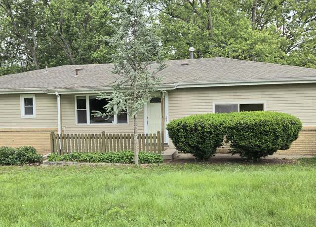 Property at 823 S Mission Ave, Springfield, MO 65809, 3 beds, 2 baths