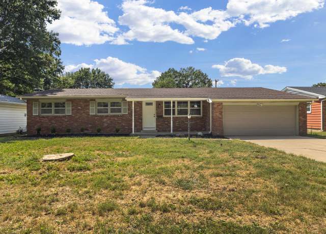 Property at 2435 S Kickapoo Ave, Springfield, MO 65804, 4 beds, 2 baths