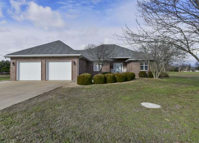 Property at 114 Evan Rd, Billings, MO 65610, 3 beds, 2.5 baths