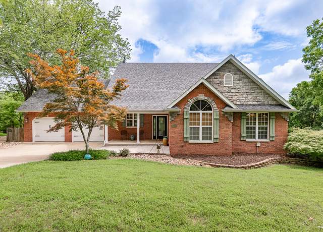Property at 280 Center Rd, Ozark, MO 65721, 4 beds, 3 baths