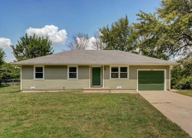 Property at 2655 E Atlantic St, Springfield, MO 65803, 3 beds, 2 baths