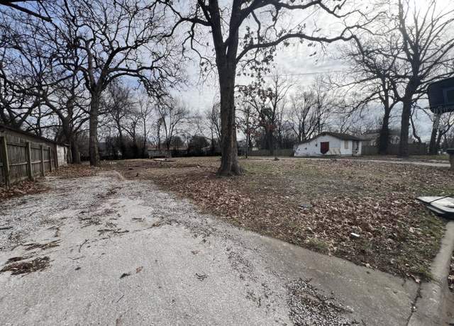 Property at 1426 N Ethyl Ave, Springfield, MO 65802, 2 beds, 1 bath