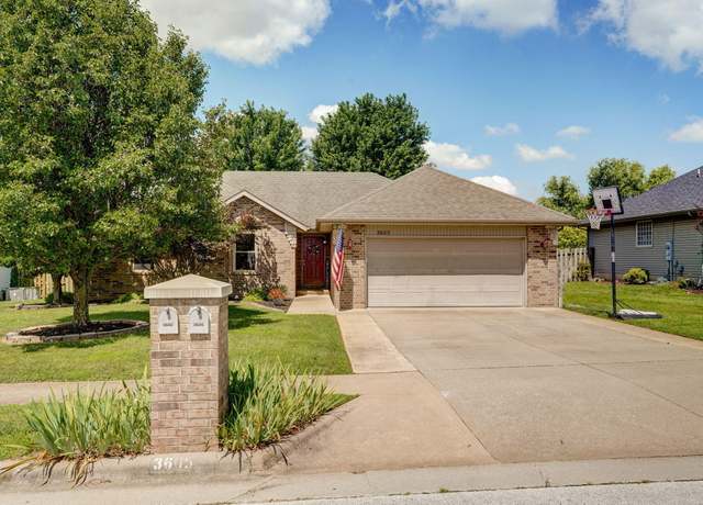 Property at 3605 N 30th St, Ozark, MO 65721, 4 beds, 2 baths