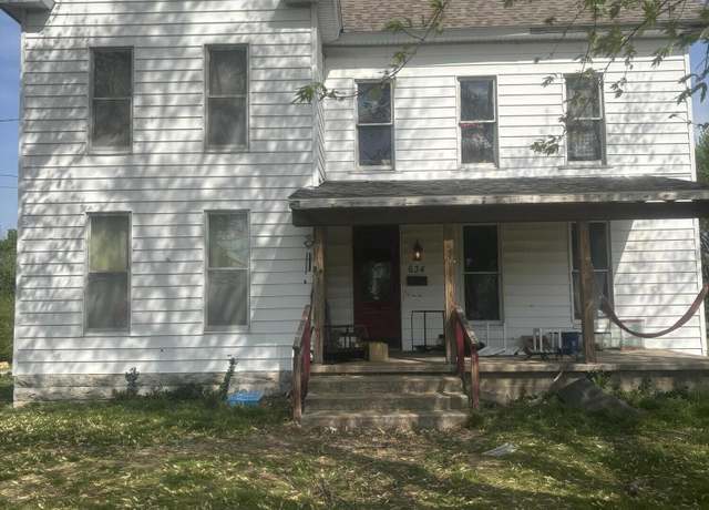 Property at 634 S Mccanse St, Mt Vernon, MO 65712, 5 beds, 2 baths