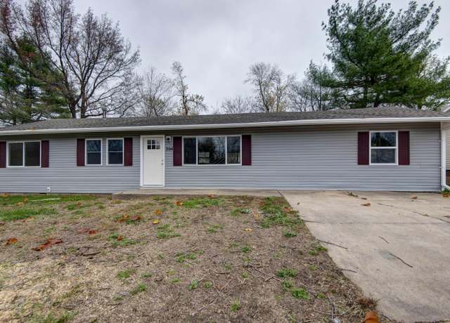 Property at 304 Rice St, Nixa, MO 65714, 4 beds, 3 baths
