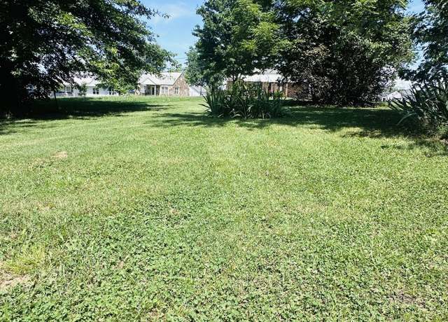 Property at 307 S High St, Stockton, MO 65785