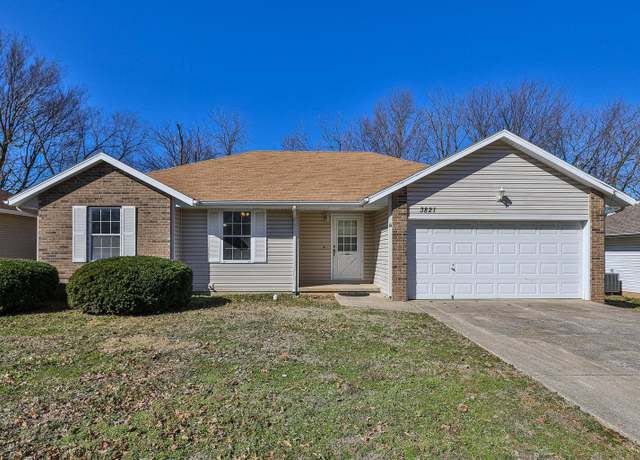 Property at 3821 S Leawood Ave, Springfield, MO 65807, 3 beds, 2 baths