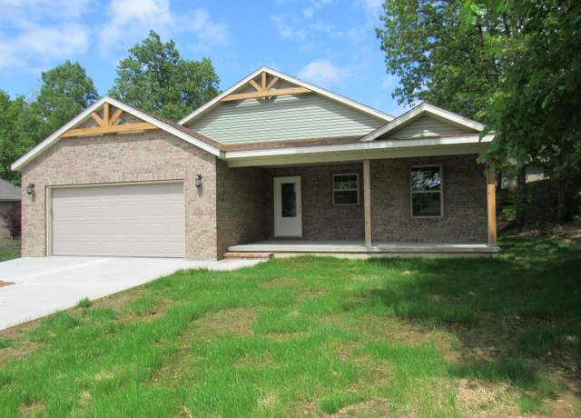 Property at 1560 Lacy Spring Dr, Marshfield, MO 65706, 3 beds, 2 baths