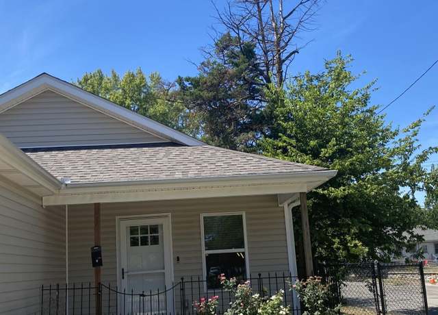 Property at 1402 S Byers Ave, Joplin, MO 64804, 3 beds, 2 baths