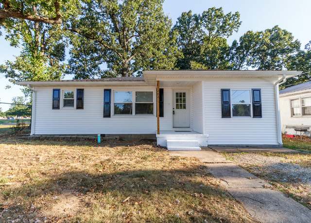 Property at 282 Brice St, Lebanon, MO 65536, 4 beds, 2 baths