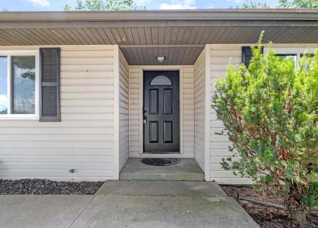 Property at 302 W Howard Ave, Billings, MO 65610, 3 beds, 1.5 baths