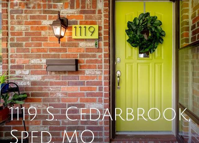 Property at 1119 S Cedarbrook Ave, Springfield, MO 65804, 3 beds, 1.5 baths