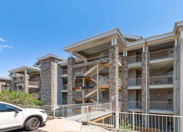 Property at 200 Glory Rd Unit D2, Branson, MO 65616, 2 beds, 2 baths