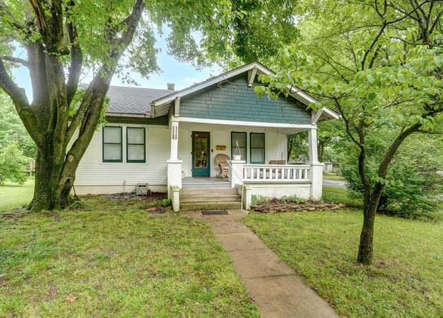 Property at 601 S Madison Ave, Aurora, MO 65605, 2 beds, 1 bath