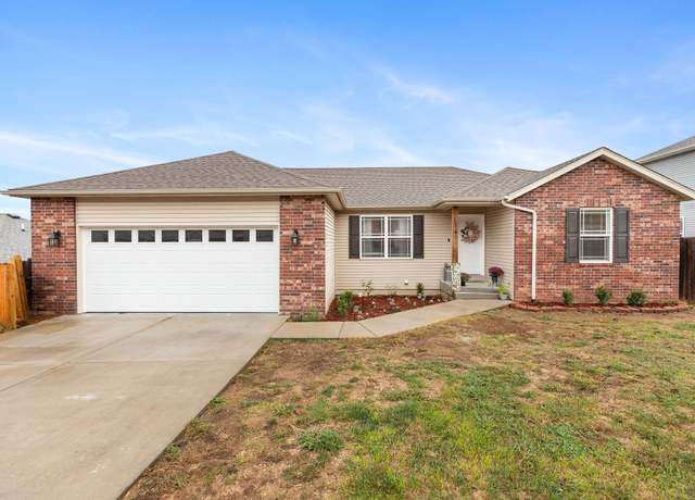 Property at 218 Windridge Rd, Branson, MO 65616, 5 beds, 3 baths