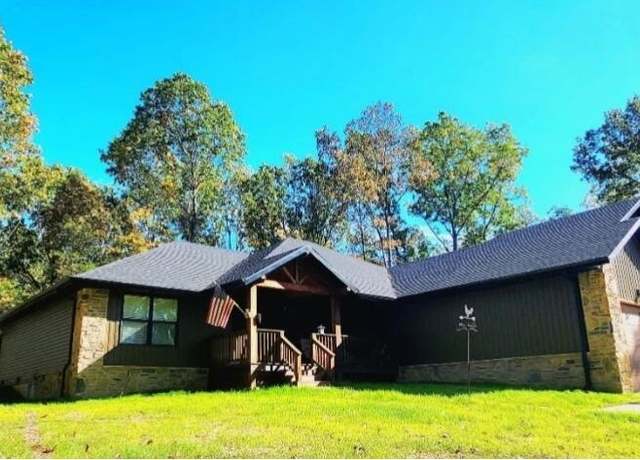 Property at 107 Dogwood St, Cabool, MO 65689, 3 beds, 2 baths