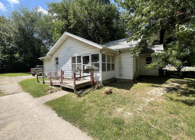Property at 2115 N Kansas Ave, Springfield, MO 65803, 2 beds, 1.5 baths