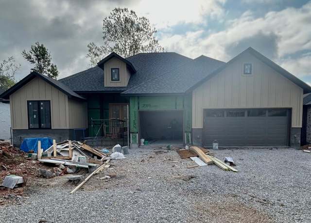 Property at 5946 S Clay Ave, Springfield, MO 65810, 5 beds, 3.5 baths
