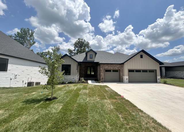 Property at 5946 S Clay Ave, Springfield, MO 65810, 5 beds, 3.5 baths