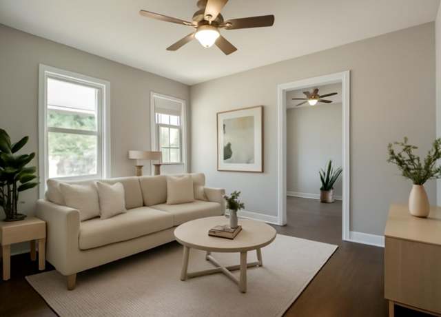 Property at 1443 6th St, West Plains, MO 65775, 2 beds, 2 baths
