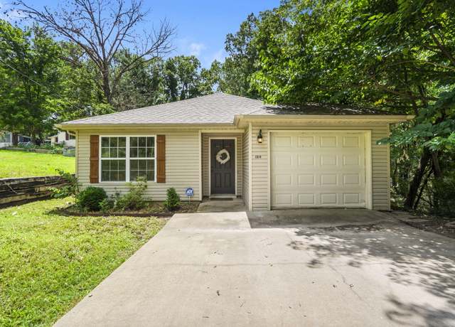 Property at 1014 Buck Ln, Merriam Woods, MO 65740, 3 beds, 2 baths