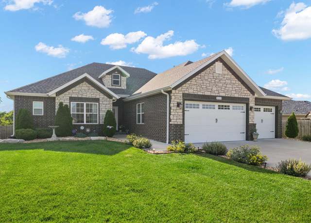 Property at 3133 N Dickerson Ave, Springfield, MO 65803, 4 beds, 2 baths