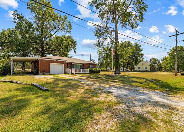 Property at 607 Wyatt Ave, Golden, MO 64748, 3 beds, 1 bath