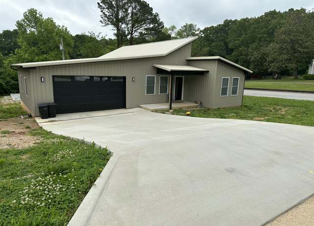 Property at 314 S Utah Ave, West Plains, MO 65775, 3 beds, 2 baths