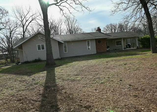 Property at 1305 S 145 Rd, El Dorado Springs, MO 64744, 4 beds, 2 baths