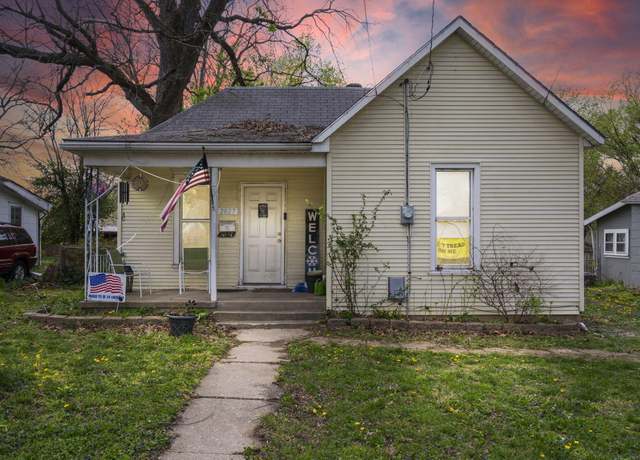 Property at 2027 N Taylor Ave, Springfield, MO 65803, 2 beds, 1 bath