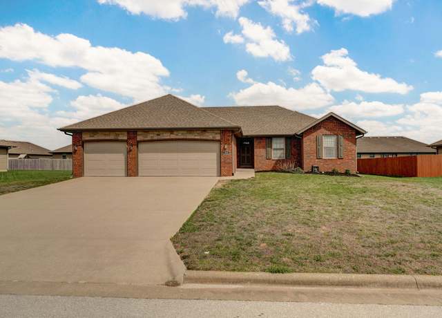 Property at 994 Congress Dr, Rogersville, MO 65742, 4 beds, 2 baths