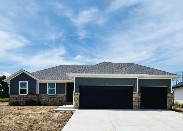 Property at 921 S Deerfield Ct, Nixa, MO 65714, 3 beds, 2 baths