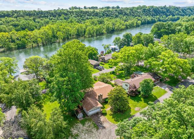 Property at 142 River Bend Rd, Branson, MO 65616, 3 beds, 2 baths