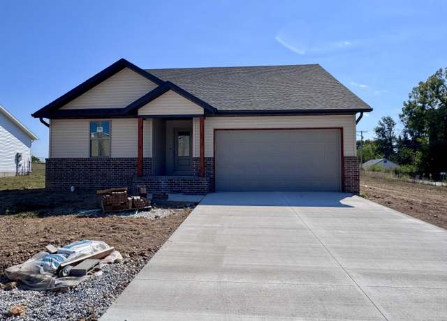 Property at 356 N Oak Ave, Sparta, MO 65753, 3 beds, 2 baths