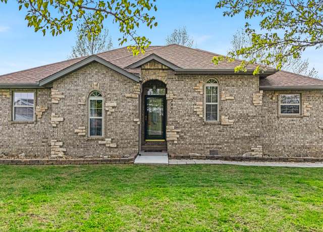 Property at 2801 University Blvd, Mountain Grove, MO 65711, 5 beds, 3 baths