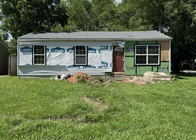 Property at 1701 W Webster St, Springfield, MO 65802, 3 beds, 1 bath