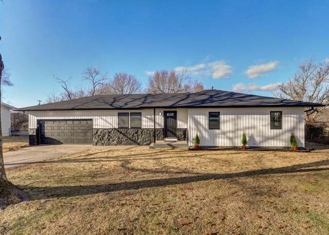 Property at 1209 E Mccracken Rd, Ozark, MO 65721, 3 beds, 2 baths