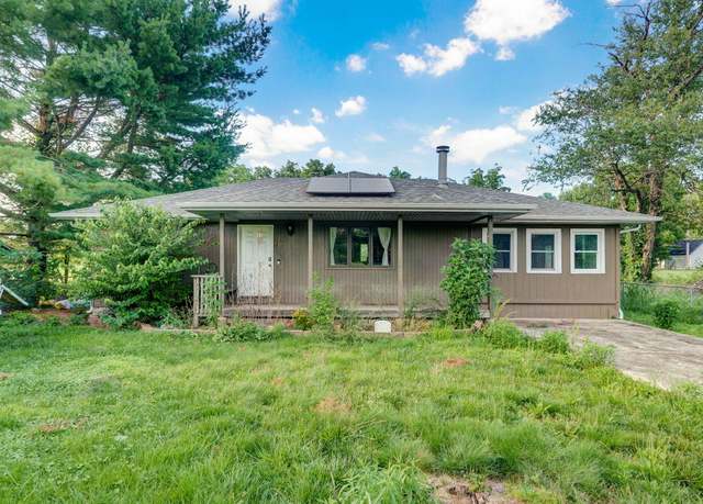 Property at 3457 W Lombard St, Springfield, MO 65802, 3 beds, 2 baths