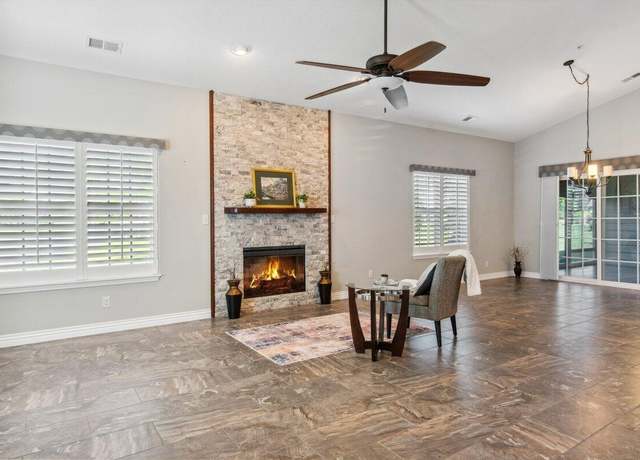 Property at 208 Rue De Villas Cir #4, Branson, MO 65616, 3 beds, 2 baths