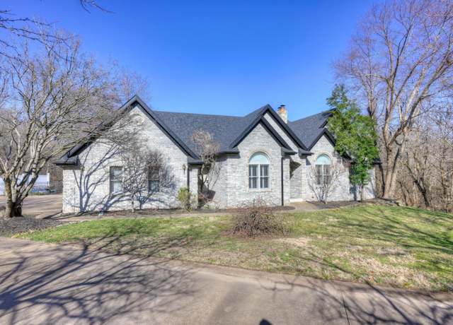 Property at 7 Deer Run Dr, Joplin, MO 64804, 4 beds, 3 baths