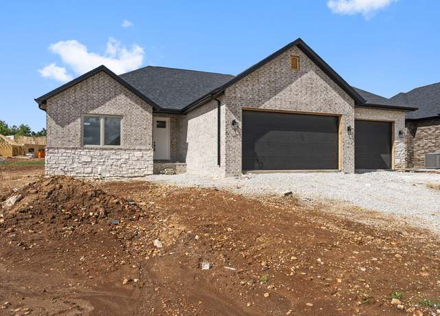 Property at 5015 Swale Ct, Springfield, MO 65802, 3 beds, 2 baths