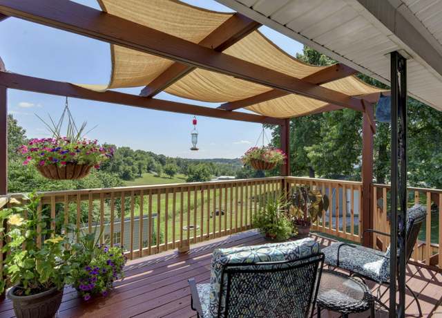 Property at 615 Main St, Crane, MO 65633, 4 beds, 3 baths