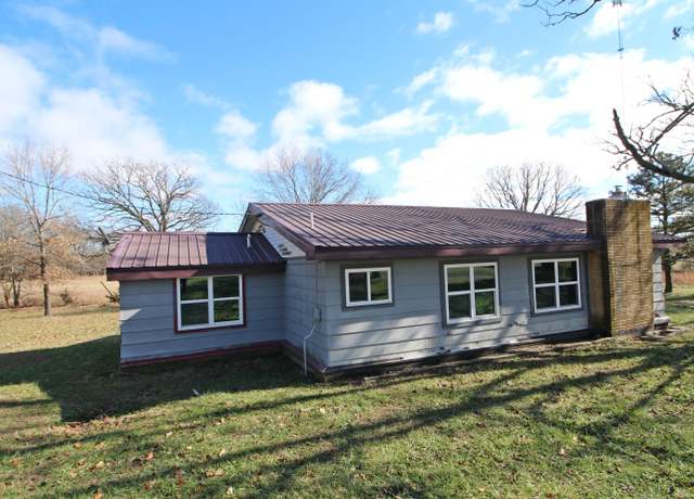 Property at 1245 Us Highway 63, Koshkonong, MO 65692, 4 beds, 1.5 baths