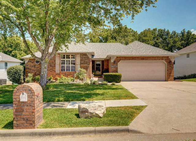 Property at 5308 S Clifton Ave, Springfield, MO 65810, 4 beds, 3 baths