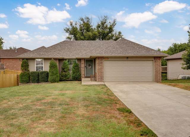 Property at 1128 Brecklyn Rd S, Springfield, MO 65802, 3 beds, 2 baths